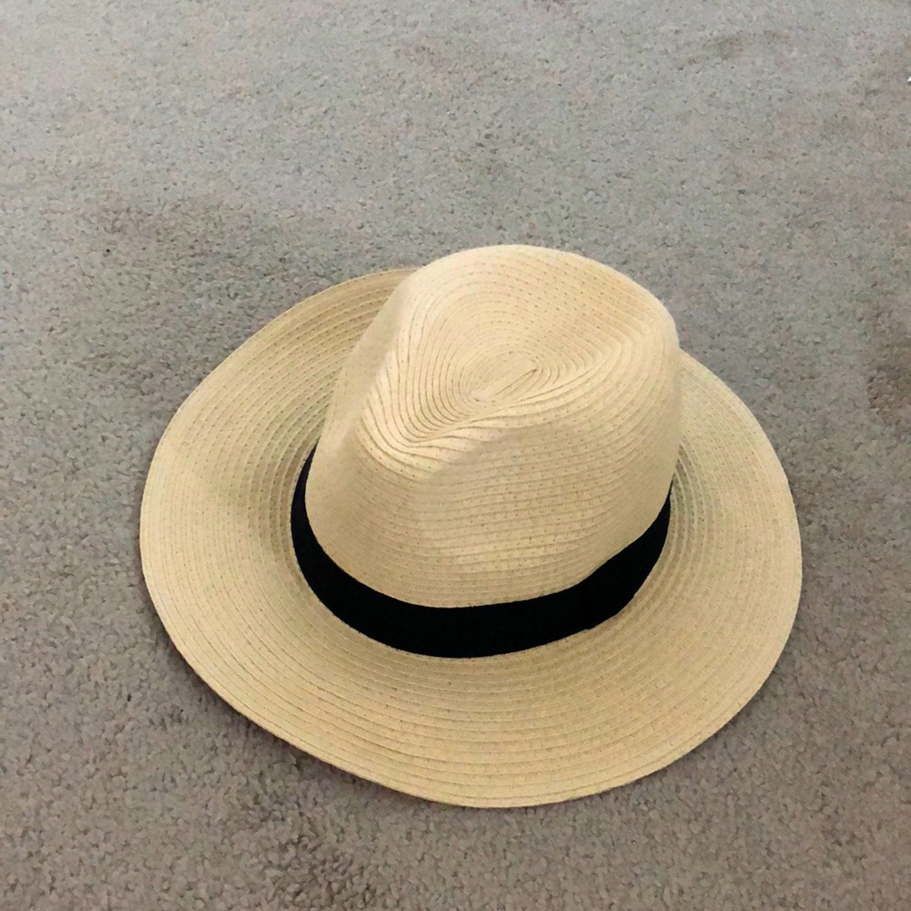Straw hat